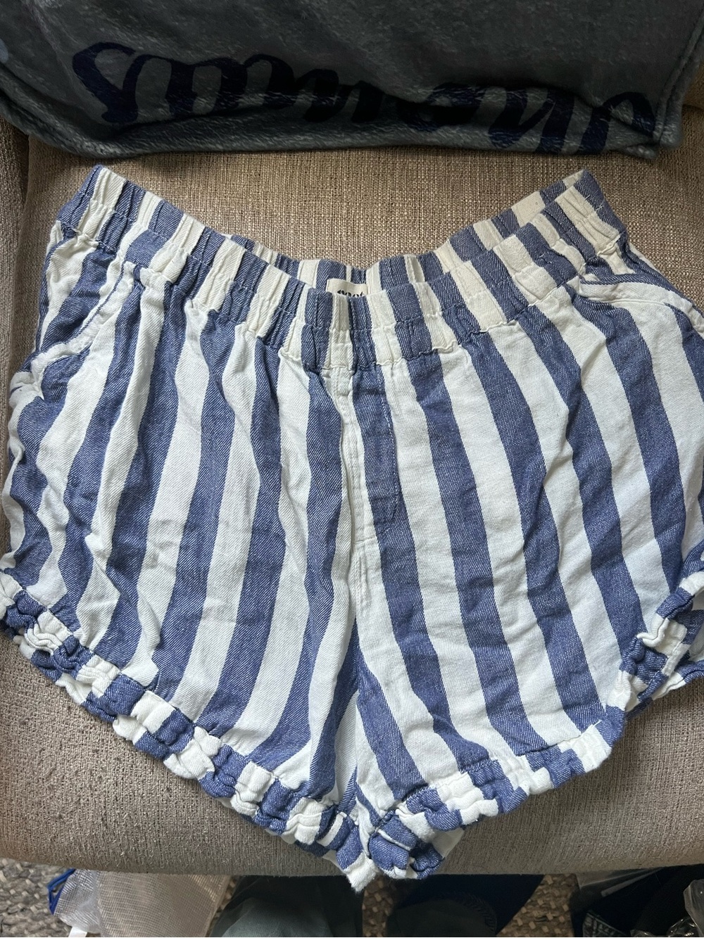 Pact XL Striped Blue and White Women’s Elastic Waist Shorts NWOT.